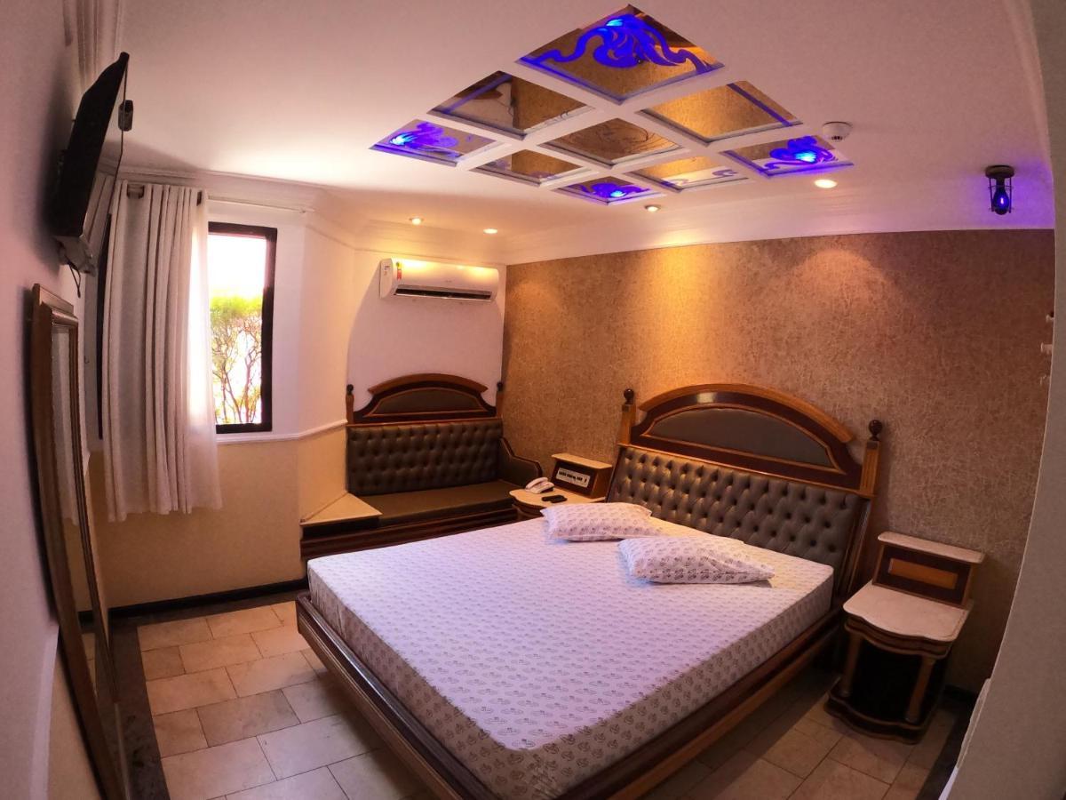 Motel Villa Di Roma (Adults Only) Гуаружа Экстерьер фото